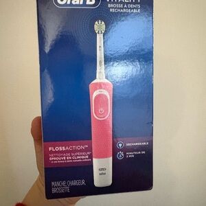 Oral-B Pink Electric Toothbrush